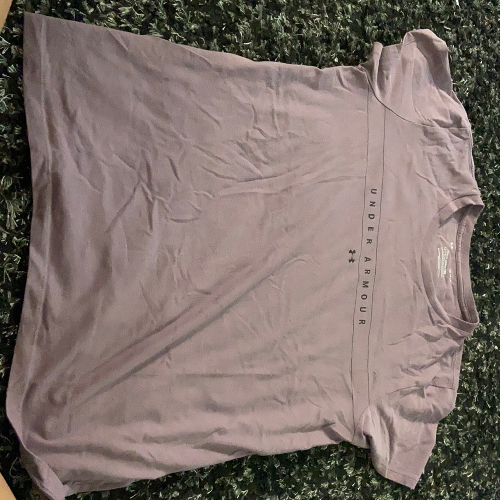 This is a two pack of under armour t shirts